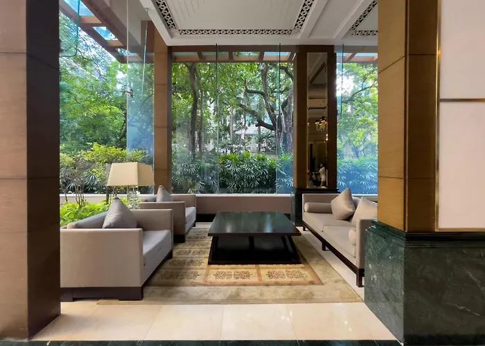 300m Bts L Large 68 Sqm L Pool And Sauna * 曼谷