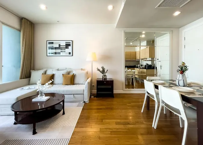 300m Bts L Large 68 Sqm L Pool And Sauna 公寓 曼谷