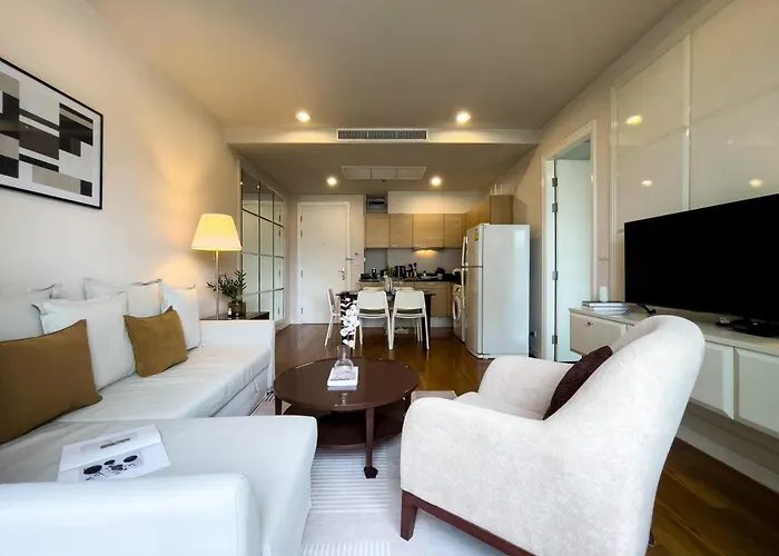 300m Bts L Large 68 Sqm L Pool And Sauna * 曼谷