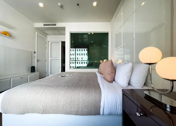 公寓 300m Bts L Large 68 Sqm L Pool And Sauna 曼谷
