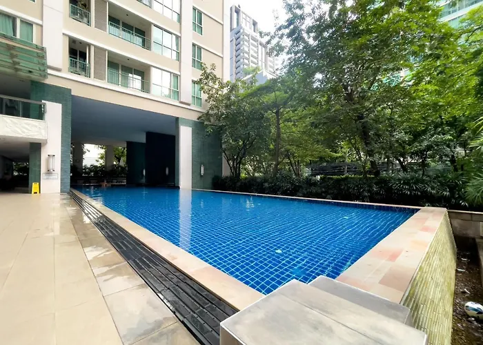 300m Bts L Large 68 Sqm L Pool And Sauna 公寓 *